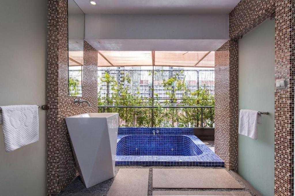 Reddoorz Hotel Plus @ Little India สิงคโปร์ ภายนอก รูปภาพ
