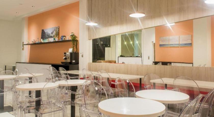 Reddoorz Hotel Plus @ Little India สิงคโปร์ ภายนอก รูปภาพ
