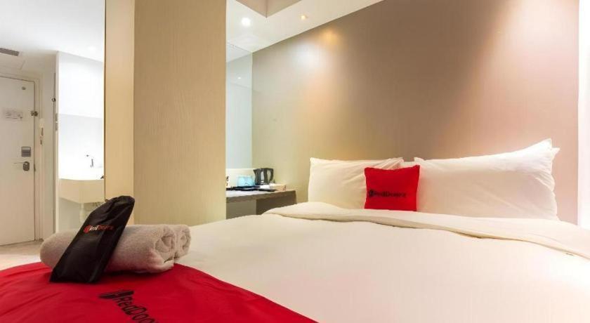 Reddoorz Hotel Plus @ Little India สิงคโปร์ ภายนอก รูปภาพ