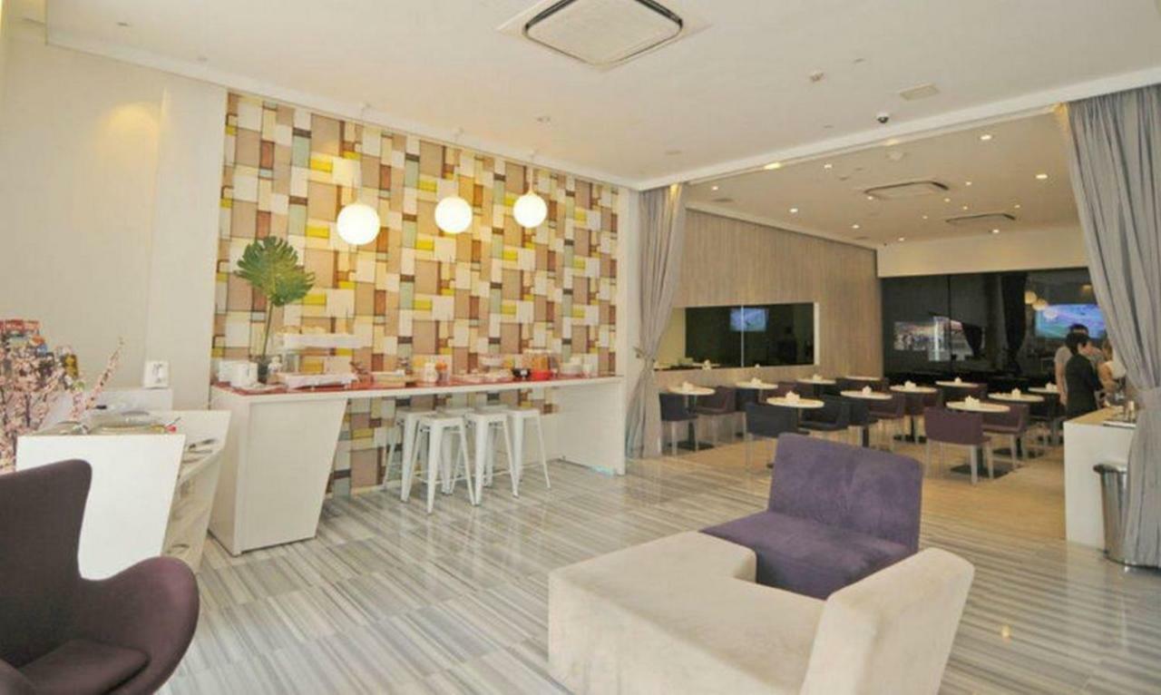 Reddoorz Hotel Plus @ Little India สิงคโปร์ ภายนอก รูปภาพ